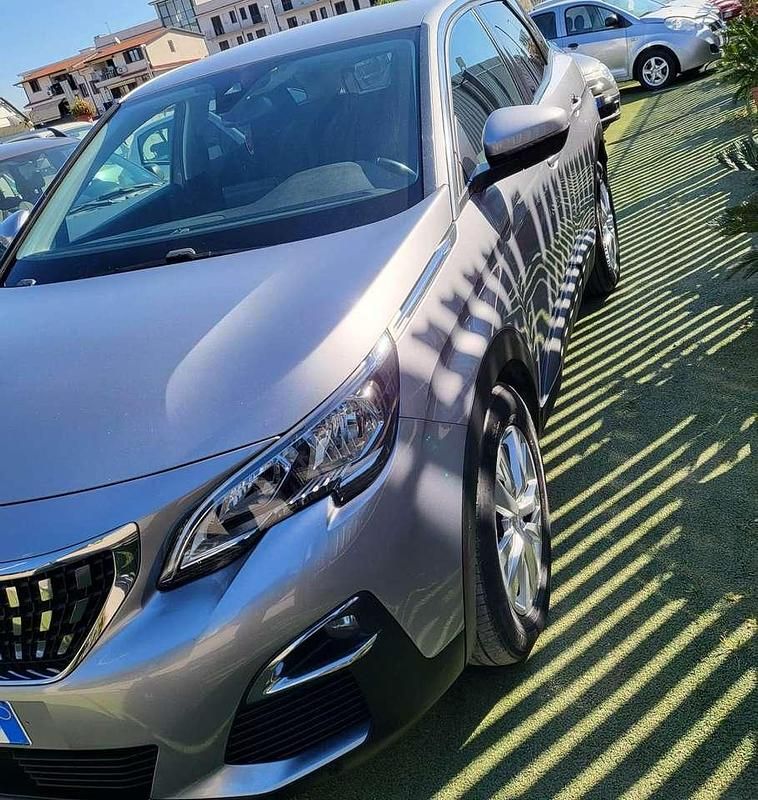 Usata Peugeot 3008 Allure 120 CV (88 kW) 2018 Grigio SUV