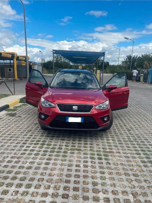 Usata Seat Arona 90 CV (66 kW) 2019 Rosso SUV