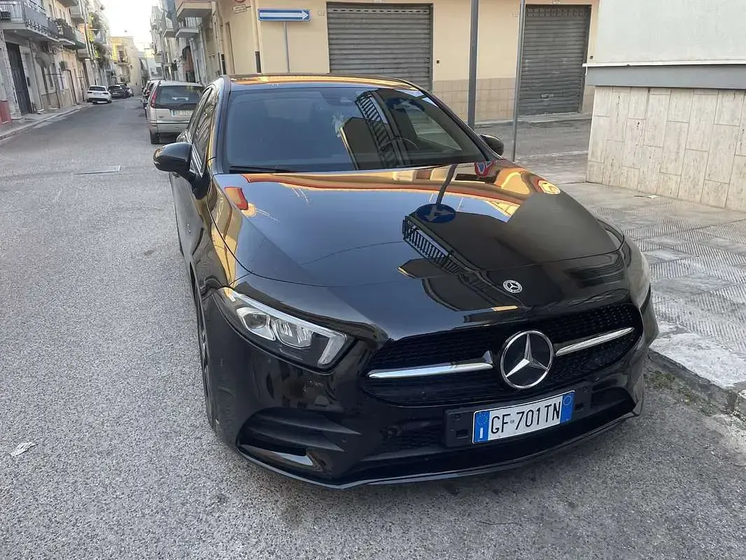 Usata Mercedes A180 Premium 116 CV (85 kW) 2021 Nero Berlina