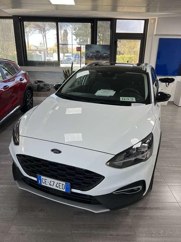 Usata Ford Focus Active 125 CV (91 kW) 2021 Bianco Berlina