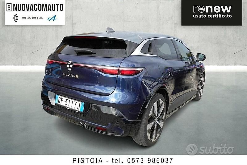 Usata Renault Megane E-Tech Techno 161 kW (220 CV) 2023 Blu scuro Berlina