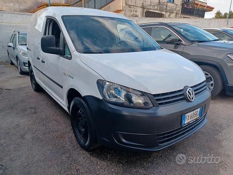 Usata VW Caddy 101 CV (74 kW) 2015 Bianco Monovolume