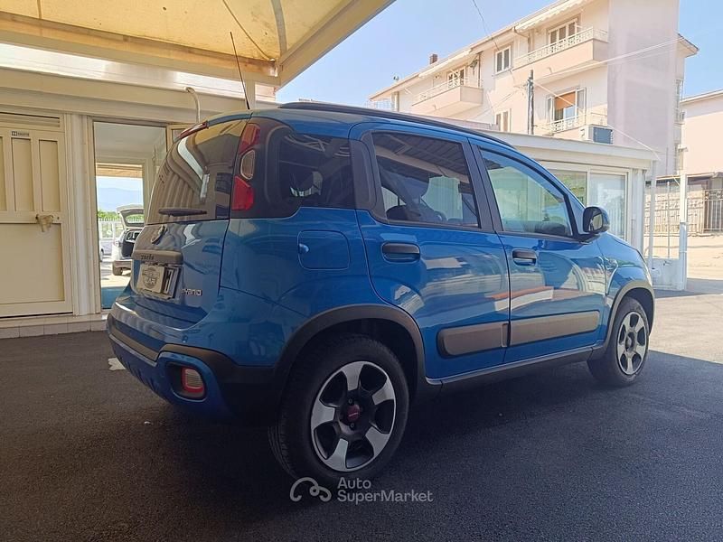 Usata Fiat Panda Cross Cross 69 CV (50 kW) 2024 Blu Utilitaria