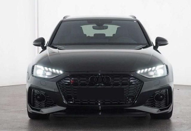 Usata Audi RS4 450 CV (330 kW) 2024 Nero metallizzato Station wagon