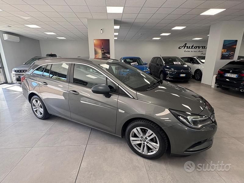 Usata Opel Astra Innovation 110 CV (80 kW) 2017 Grigio Station wagon