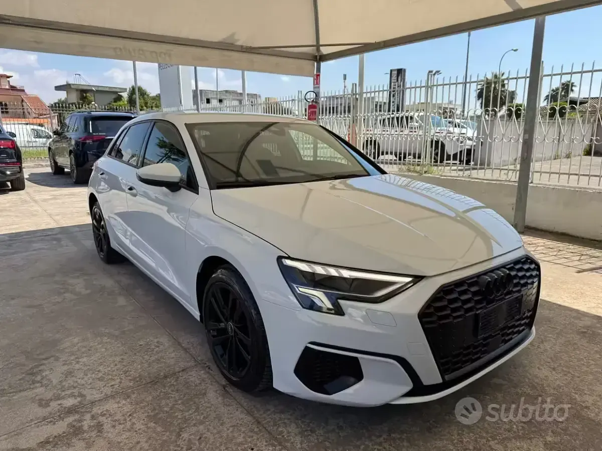 Usata Audi A3 S-Line 150 CV (110 kW) 2021 Bianco Berlina