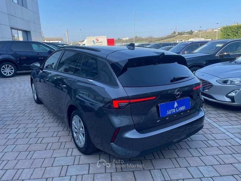 Usata Opel Astra Ultimate 110 CV (80 kW) 2024 Grigio Station wagon