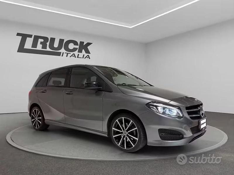 Usata Mercedes 200 2018 Grigio SUV