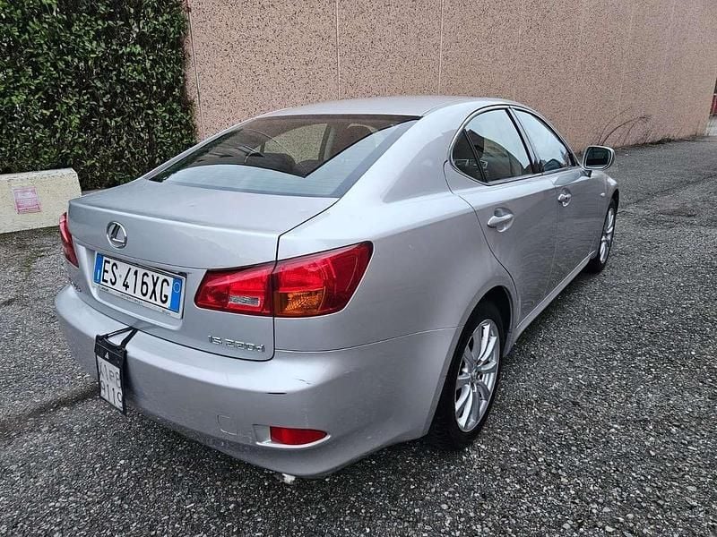 Usata Lexus IS220d 177 CV (130 kW) 2008 Argento Berlina