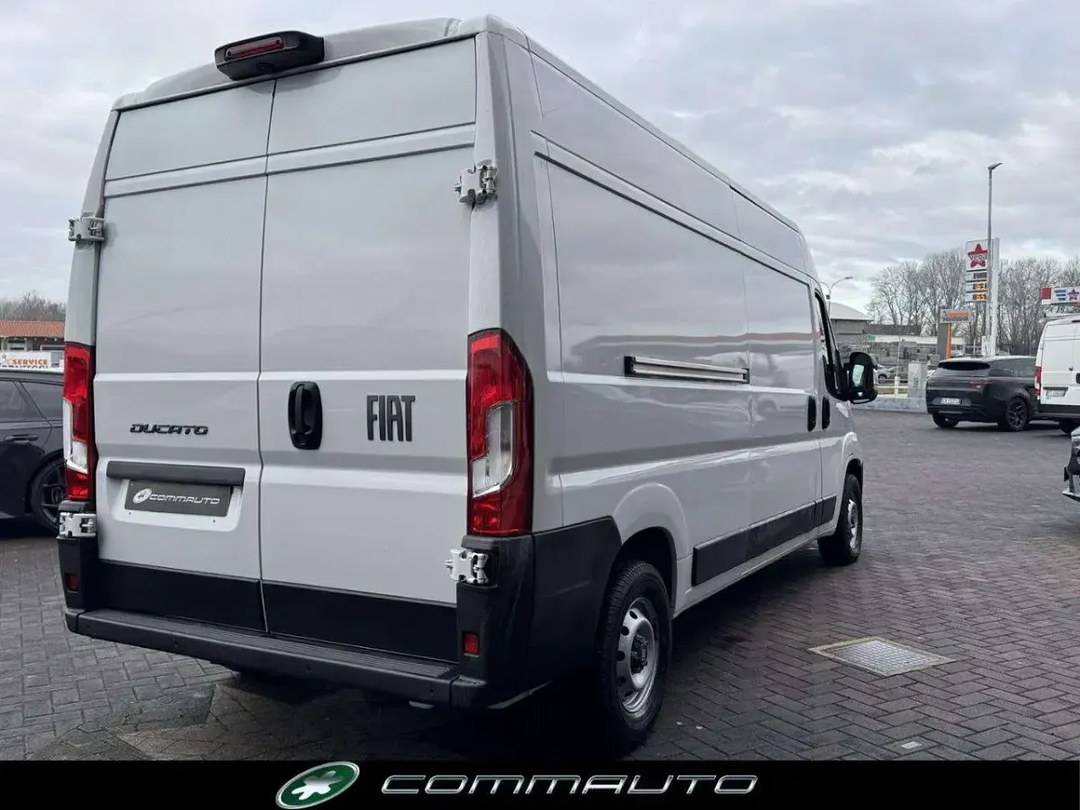 Usata Fiat Ducato 140 CV (102 kW) 2024 Bianco Furgone