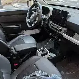 Usata Dacia Spring 19 kW (26 CV) 2024 Grigio Utilitaria