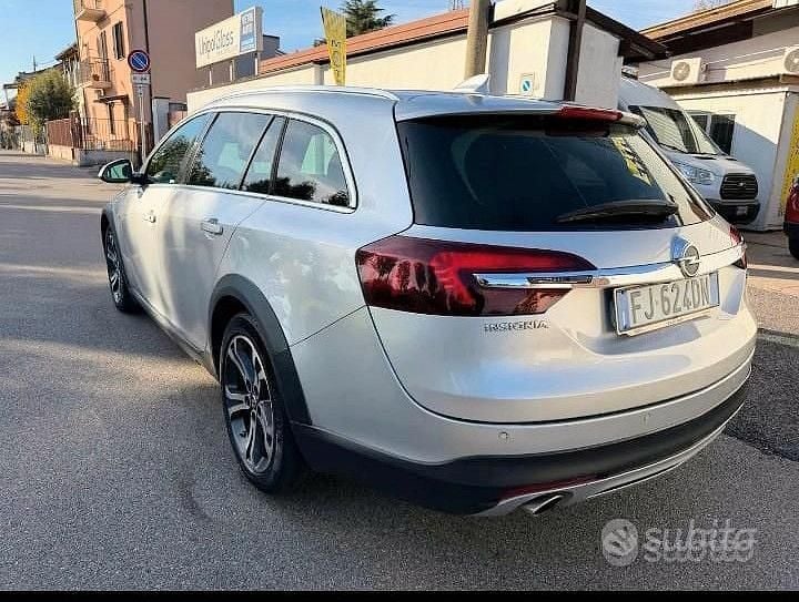 Usata Opel Insignia 136 CV (100 kW) 2017 Grigio Station wagon