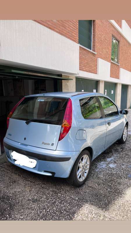 Usato 2001 Fiat Punto 1.2 Benzin 86 CV (3.000 €)