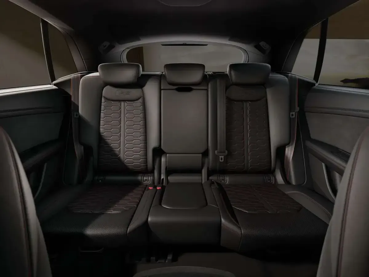 Nuova Audi RS Q8 Performance 640 CV (470 kW) 2026 Nero SUV