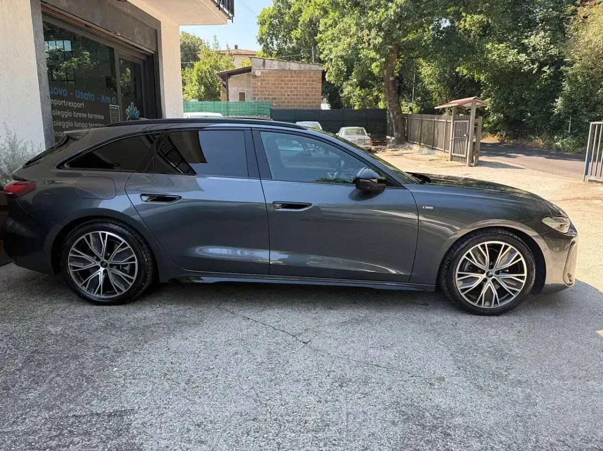 Usata Audi A5 S-Line 204 CV (150 kW) 2025 Grigio Station wagon