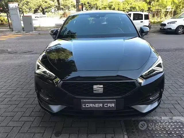 Usata Seat Leon FR 150 CV (110 kW) 2023 Nero Berlina