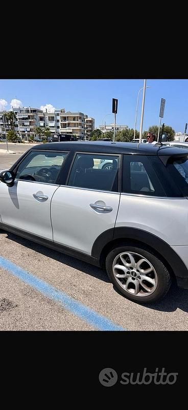 Usata Mini Cooper D 2018 Grigio Utilitaria