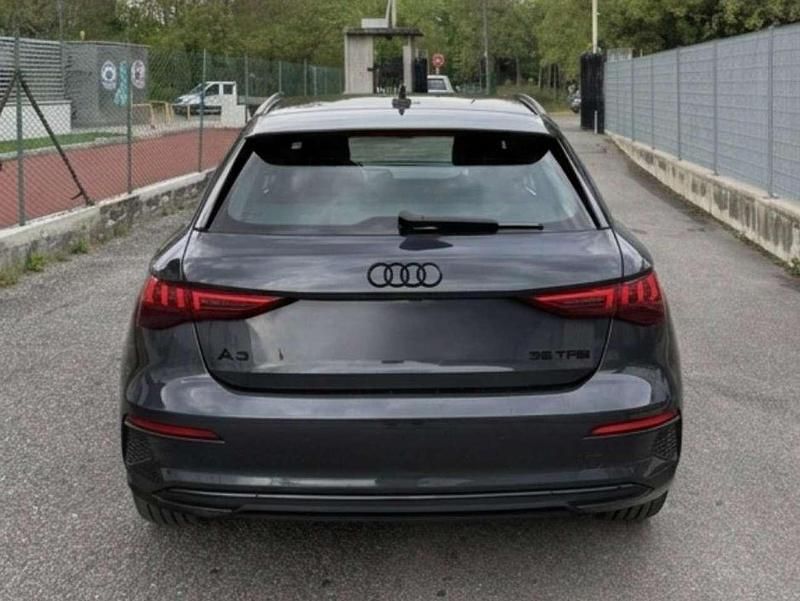 Usata Audi A3 Advanced 150 CV (110 kW) 2022 Manhattangrau metallic Berlina