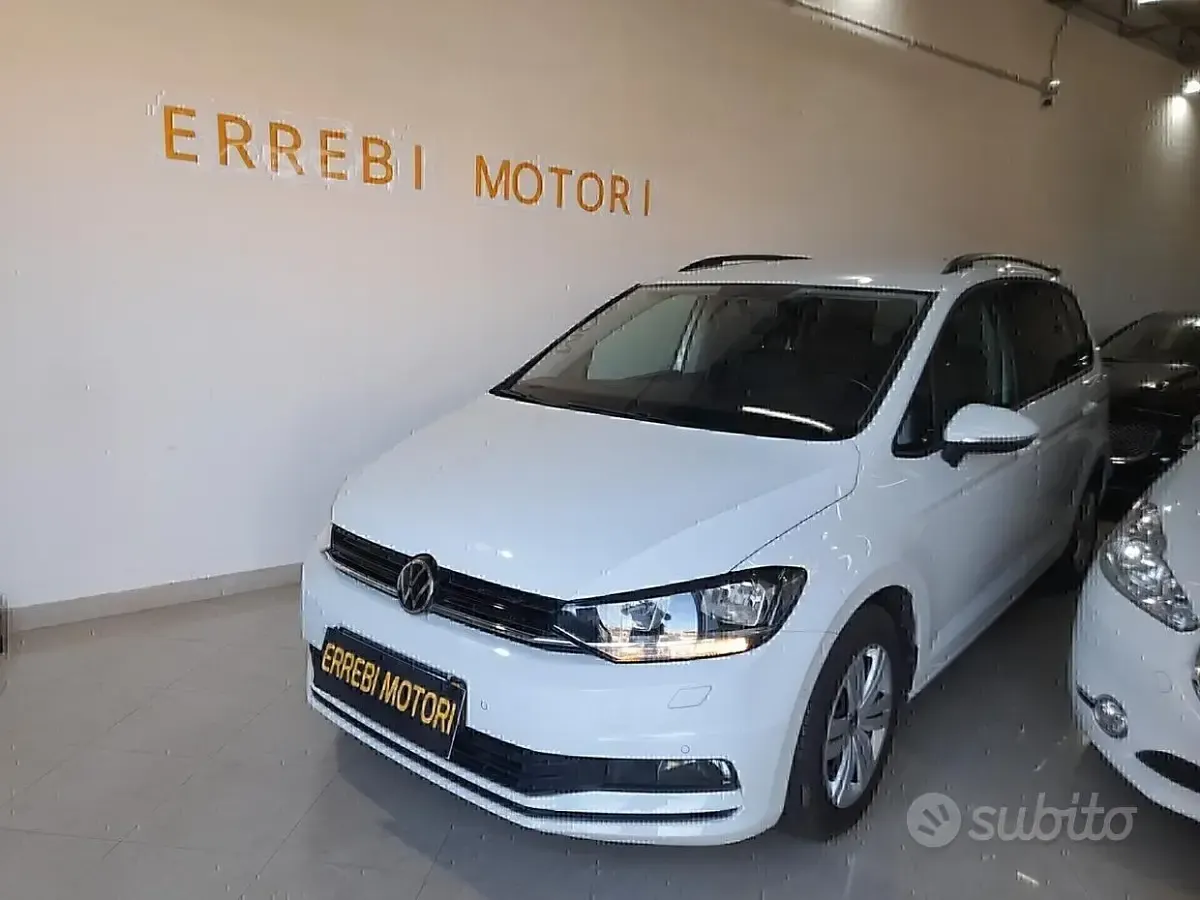 Usata VW Touran Executive 116 CV (85 kW) 2019 Bianco Monovolume