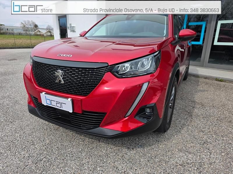 Usata Peugeot 2008 Active 131 CV (96 kW) 2020 Rosso SUV