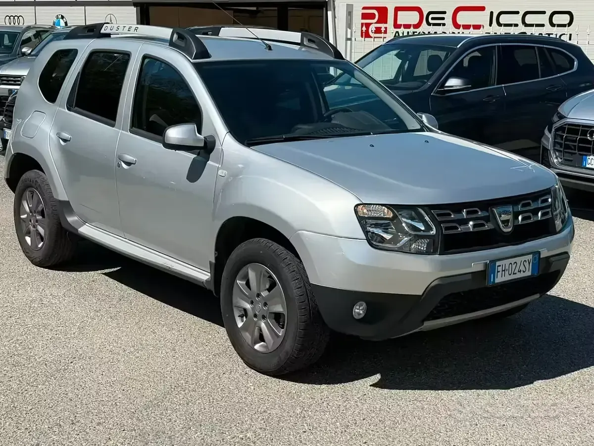 Usata Dacia Duster 110 CV (80 kW) 2017 Grigio SUV