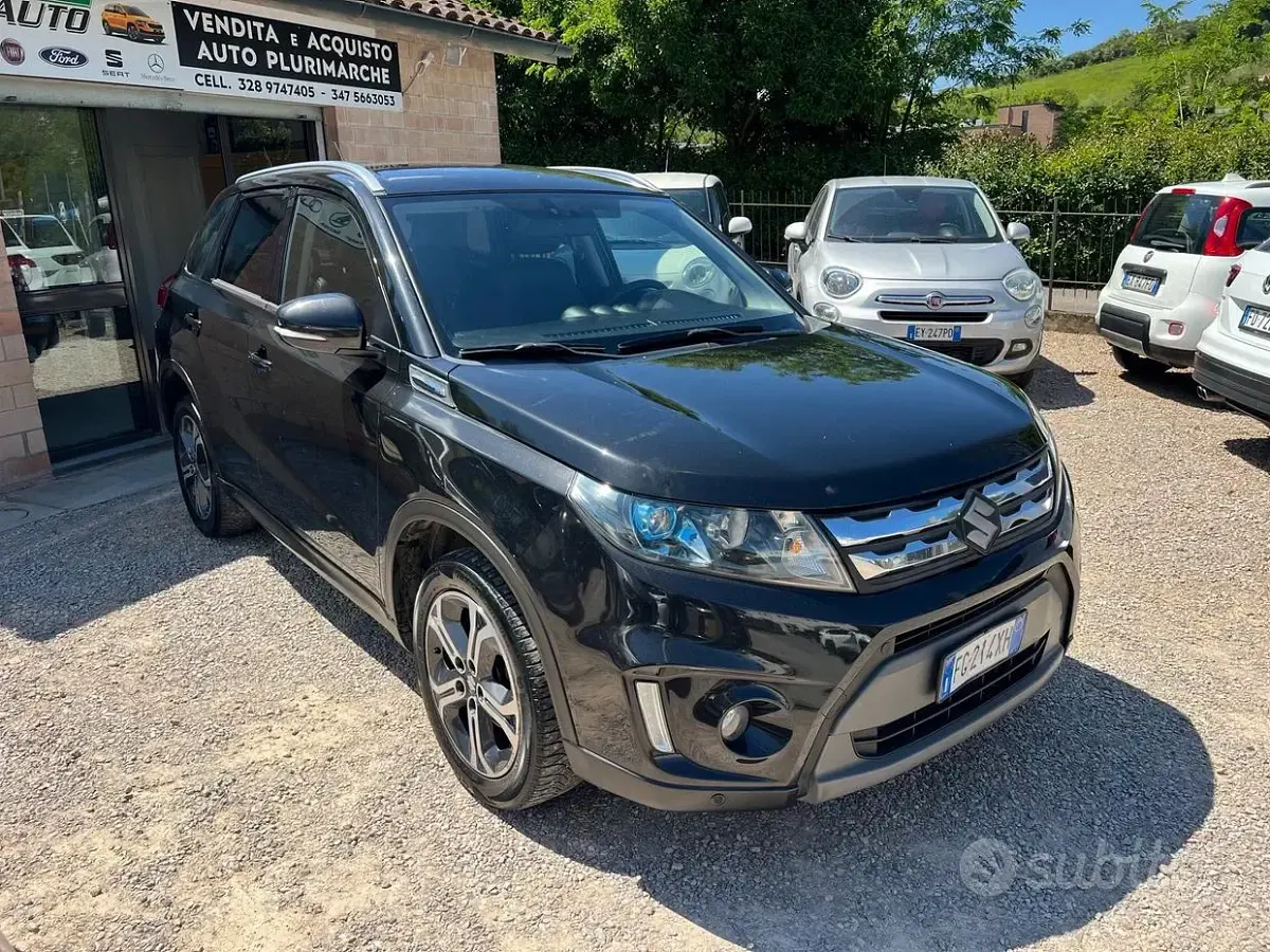 Usata Suzuki Vitara 120 CV (88 kW) 2017 Nero SUV
