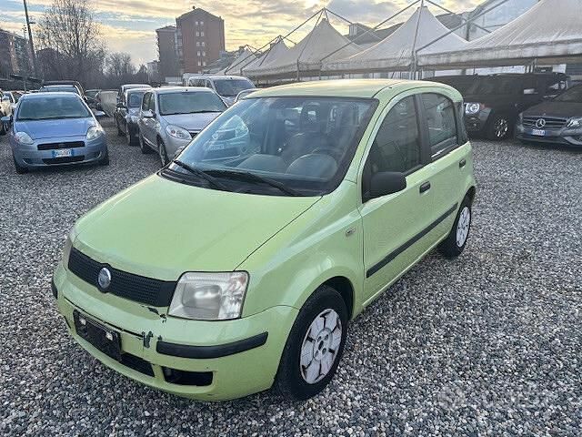 Usata Fiat Panda Active 54 CV (39 kW) 2006 Verde Utilitaria
