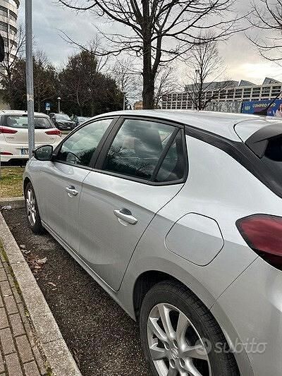 Usata Opel Corsa Edition 75 CV (55 kW) 2022 Grigio Utilitaria