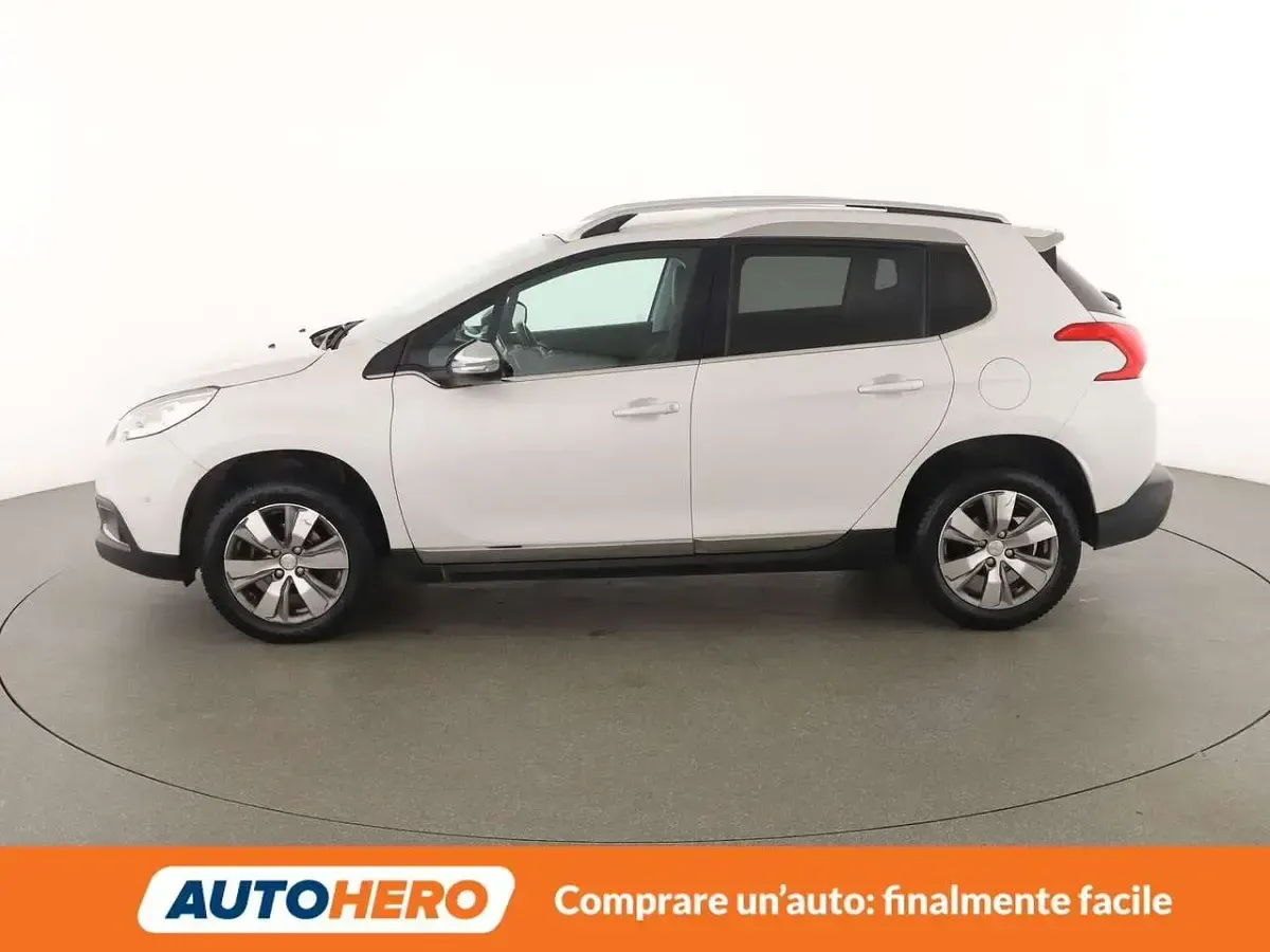 Usata Peugeot 2008 Allure 92 CV (67 kW) 2015 Bianco SUV