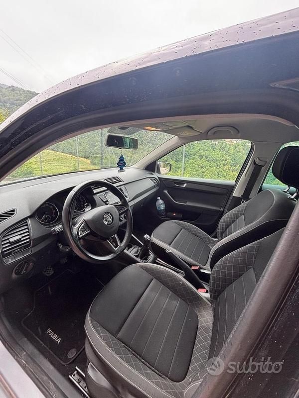 Usata Skoda Fabia 64 CV (47 kW) 2020 Grigio Utilitaria
