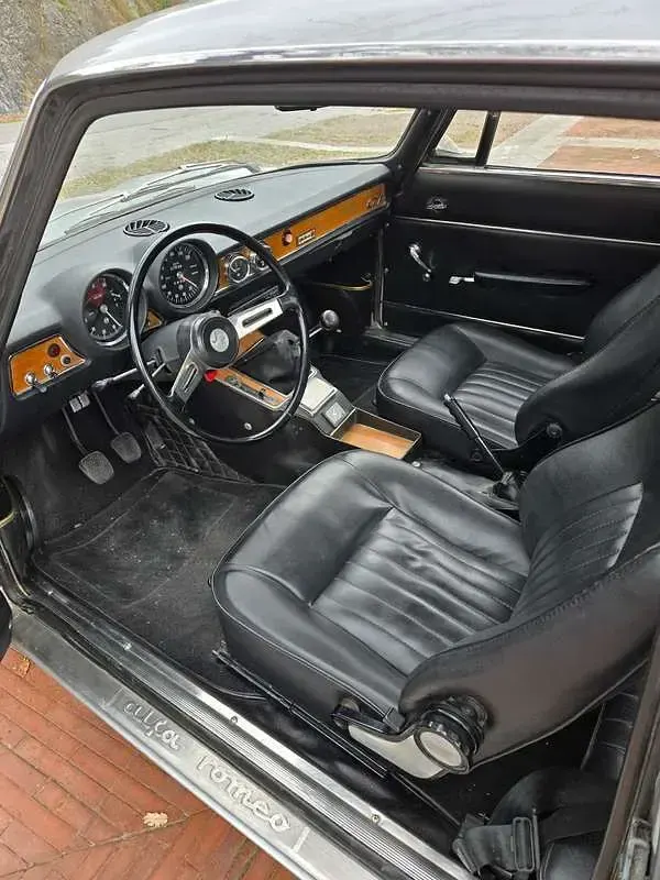Usata Alfa Romeo GT 109 CV (80 kW) 1973 Argento Coupé