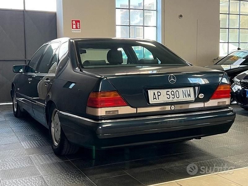Usata Mercedes 300 150 CV (110 kW) 1996 Blu Berlina