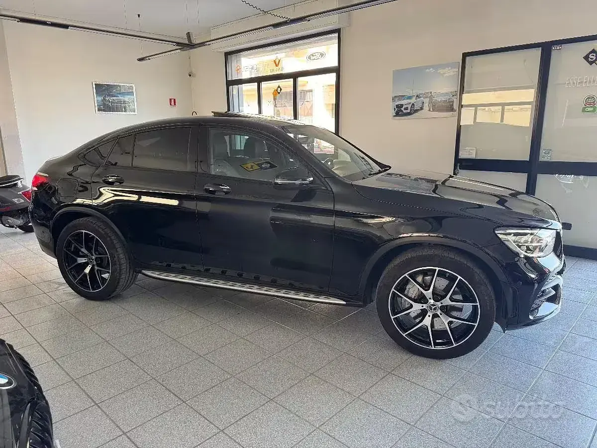 Usata Mercedes GLC220 Premium Plus 194 CV (142 kW) 2022 Nero SUV