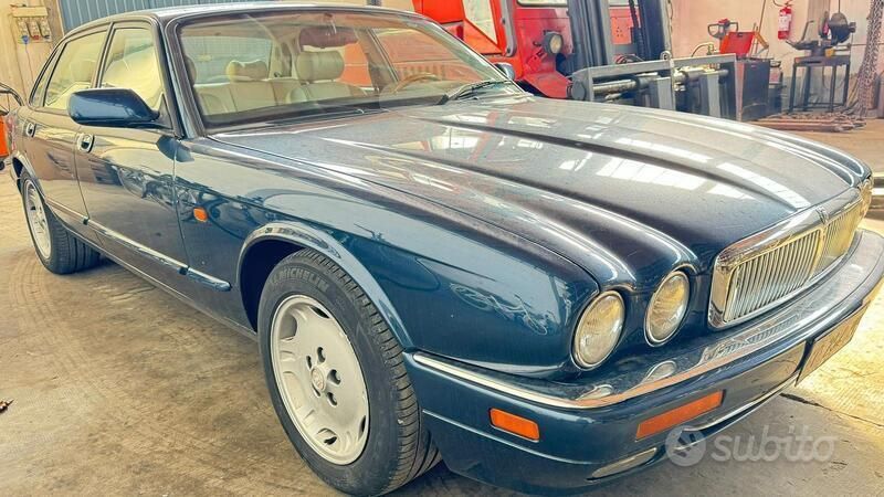 Usata 1995 Jaguar XJ6 Tre volumi | 7000 € - Immagine 1/4