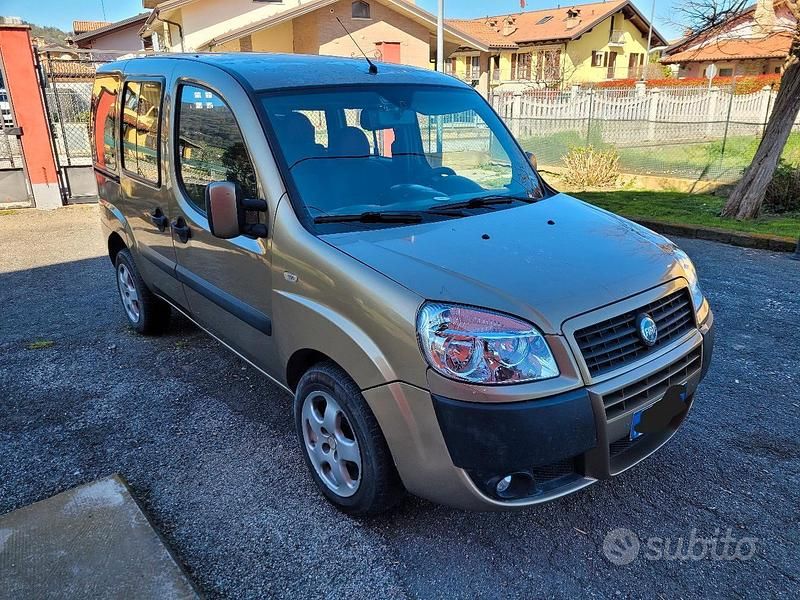 Oro Usata 2007 Fiat Doblò Active Monovolume | 2700 € (Ottimo prezzo) - Immagine 1/4