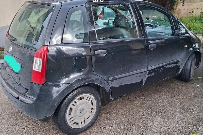 Usata Fiat Idea 2004 Nero Monovolume