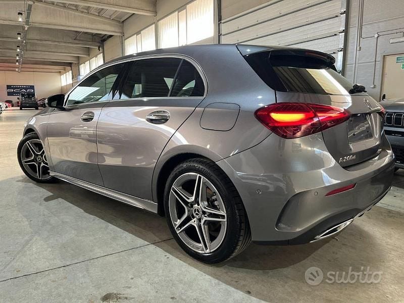 Usata Mercedes A200 AMG Line Premium Plus 150 CV (110 kW) 2024 Grigio scuro Berlina