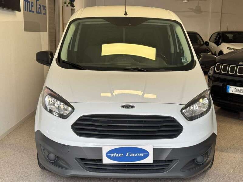 Bianco Usata 2017 Ford Transit Furgone | 6700 € (Ottimo prezzo) - Immagine 1/4