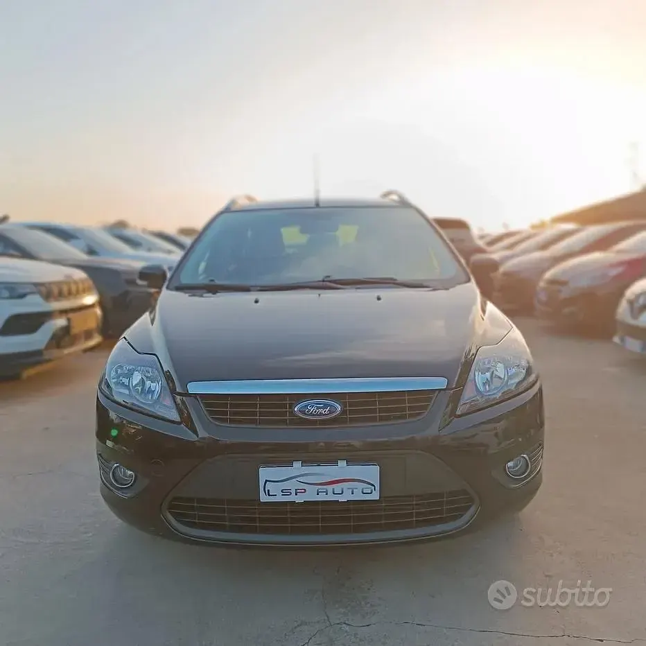 Usata Ford Focus Titanium 109 CV (80 kW) 2011 Nero Station wagon