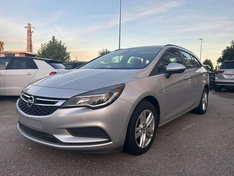 Grigio Usata 2016 Opel Astra Business Station wagon | 7950 € (Ottimo prezzo) - Immagine 1/4