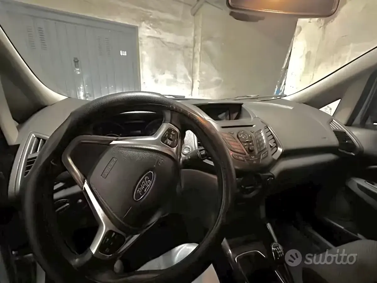 Usata Ford Ecosport Titanium 90 CV (66 kW) 2014 Grigio SUV