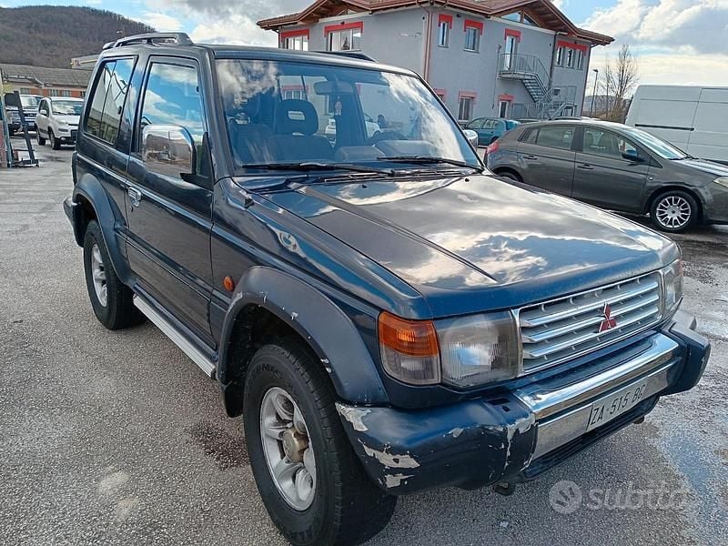 Usata Mitsubishi Pajero Select 99 CV (72 kW) 1997 Blu SUV