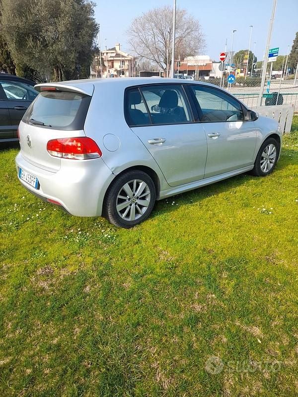 Usata VW Golf VI Highline 122 CV (89 kW) 2011 Grigio Utilitaria