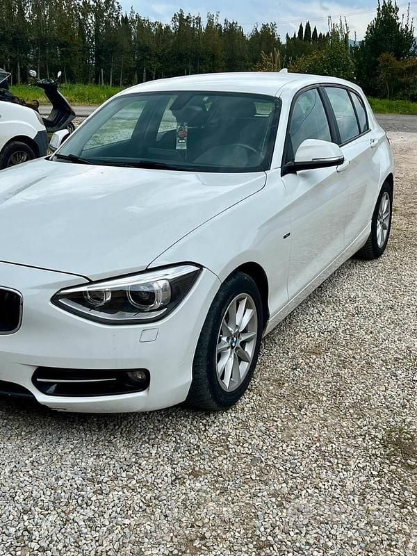 Usata BMW 116 Efficient Dynamics 2014 Bianco Utilitaria