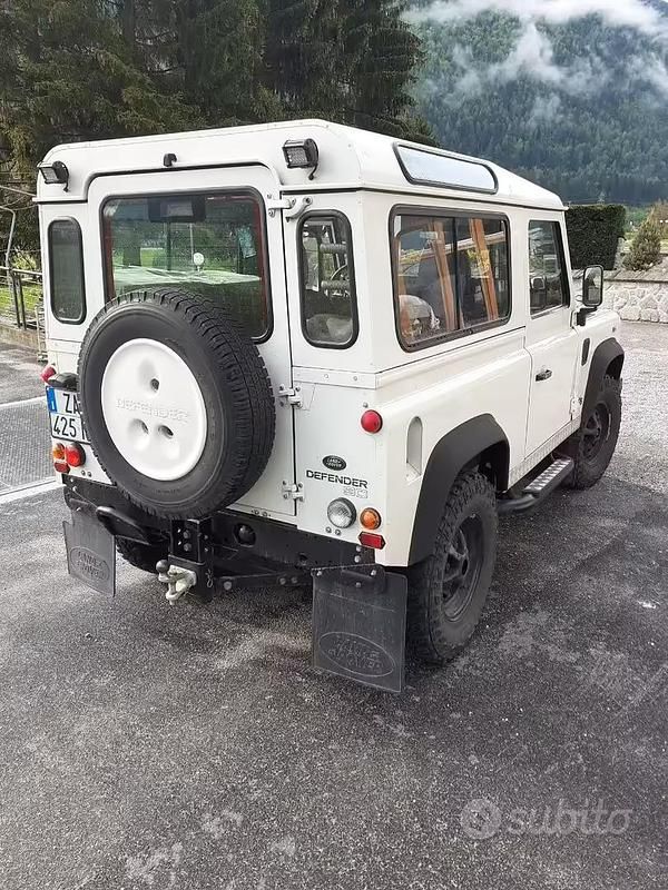 Usata Land Rover Defender 2002 Bianco Station wagon