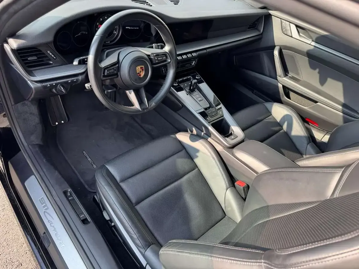 Usata Porsche 911 Carrera 385 CV (283 kW) 2022 Viola Coupé