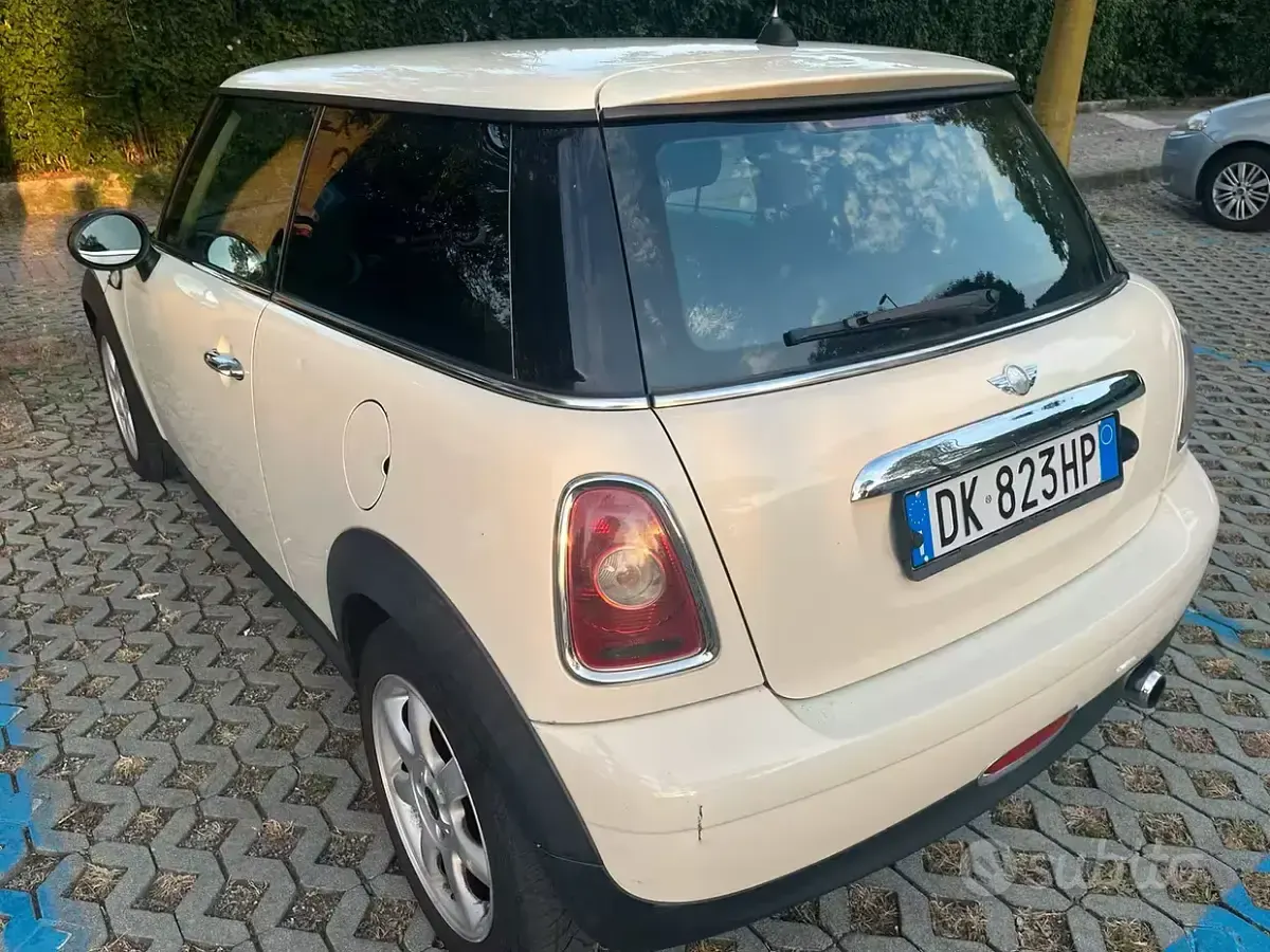 Usata Mini ONE 95 CV (69 kW) 2007 Bianco Utilitaria
