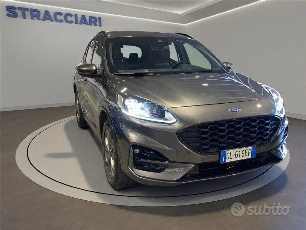 Usata Ford Kuga ST-Line X 225 CV (165 kW) 2022 Grigio metallizzato SUV