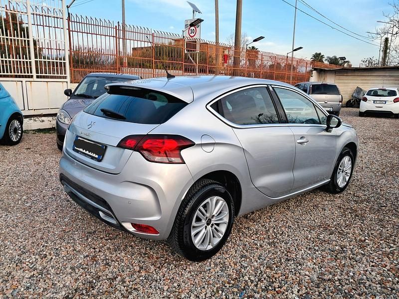 Usata DS Automobiles DS4 Business 111 CV (81 kW) 2012 Grigio Berlina