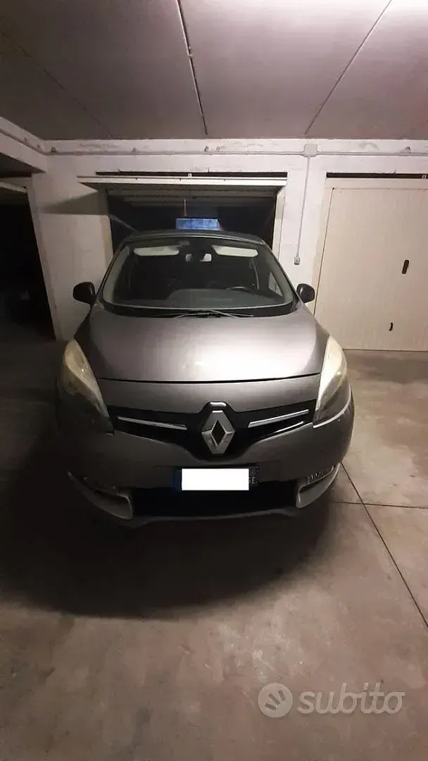Usata Renault Scénic III LIMITED 110 CV (80 kW) 2014 Grigio Berlina